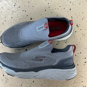 Men’s Slip on Skechers Sneakers